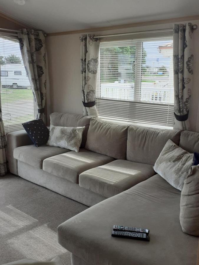 Rick'S Retreat Static Caravan Near The Beach With Free Wifi Lossiemouth Extérieur photo
