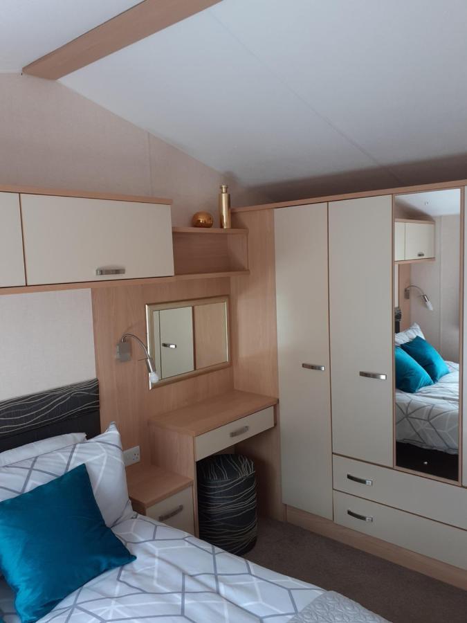 Rick'S Retreat Static Caravan Near The Beach With Free Wifi Lossiemouth Extérieur photo